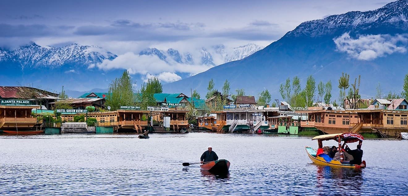 Kashmir Dussehra Special Package